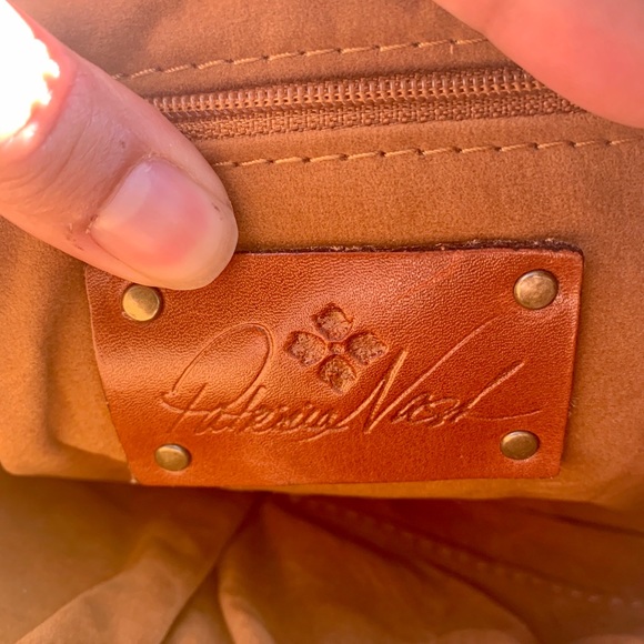 Patricia Nash 100% genuine leather clutch wristlet - Picture 6 of 8